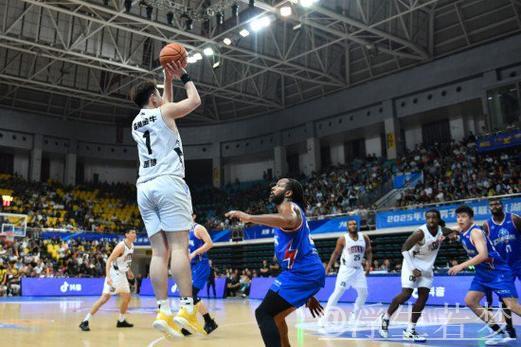 NBL联赛MVP董健投篮教学分享:来自香港金牛的社媒教程 NBL联赛MVP董健投篮教学分享:来自香港金牛的社媒教程