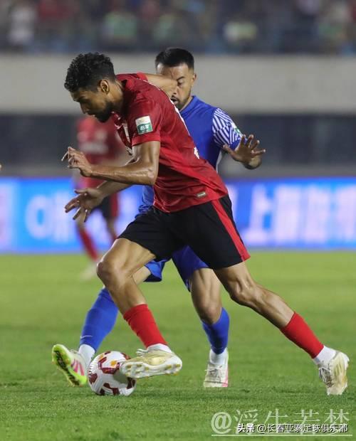 五球五场显神威 浙江主场力克亚泰 五球五场显神威 浙江主场力克亚泰