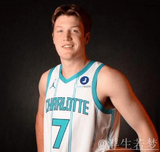 克尼普尔半场砍下17分,三分手感火热命中三记外线 克尼普尔半场砍下17分,三分手感火热命中三记外线